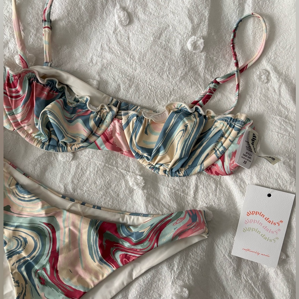 Dippin Daisy’s bikini set